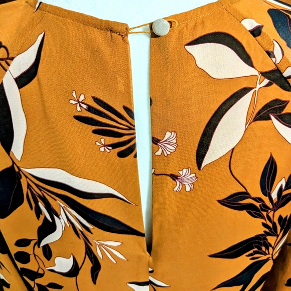 Ann Taylor Factory, Floral Shift Ruffle Mini Dress, Size 0 - Picture 7 of 14